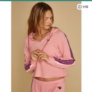 Aviator Nation baby pink cropped v-neck hooded sweatshirt ladies size Small chic